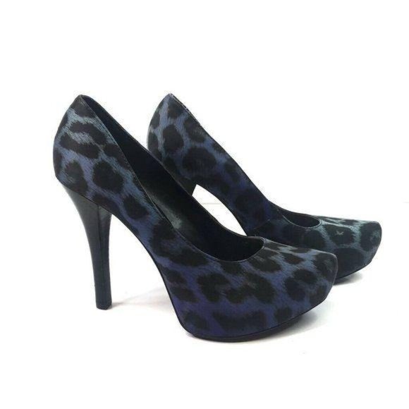 Carlos Santana Privilege Cheetah Pumps Heels - Picture 2 of 11